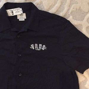 VANS Embroidered Button Down ++.